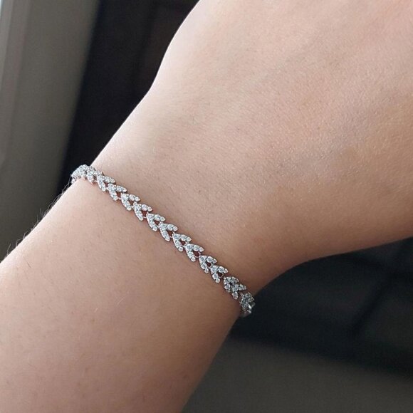 925 Sterling Silver Grade 5A Cubic Zirconia Bracelet - Picture 1 of 8